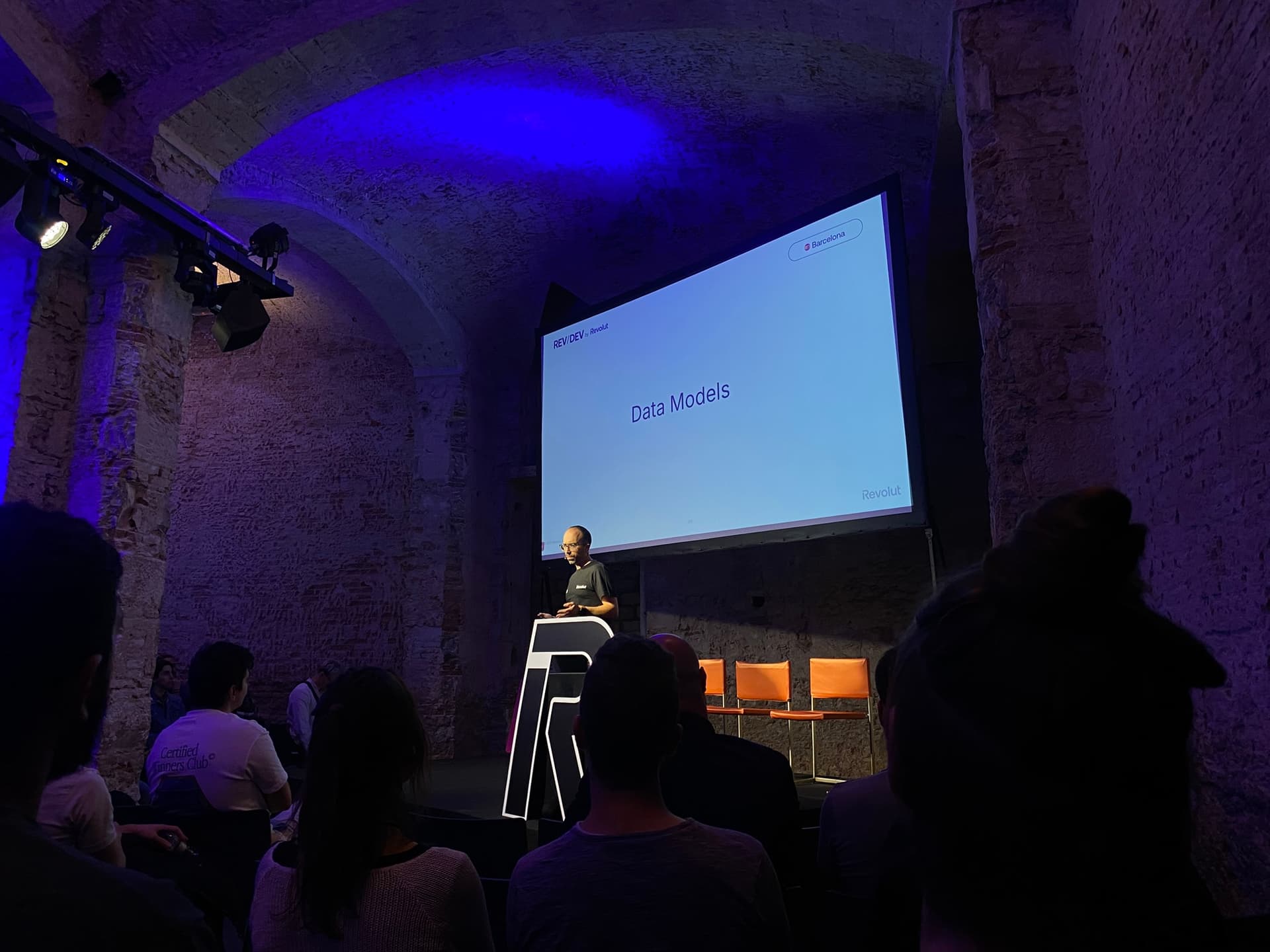 Xabier Burgos Gimeno presenting